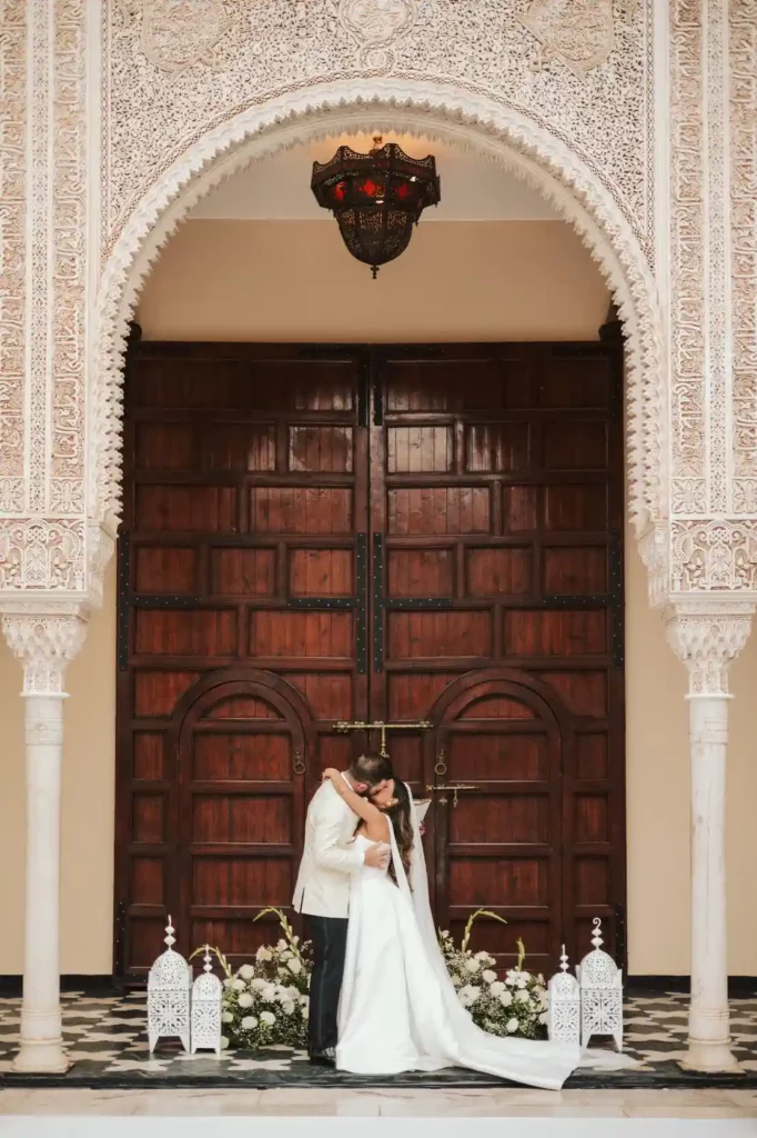 mariée et marié en mariage blanc